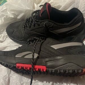 Reebok Hiking Sneakers size 8 womans